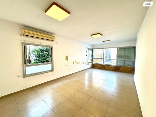 בר אילן 