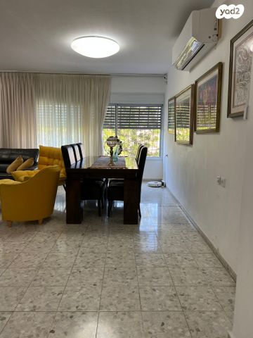 גג/ פנטהאוז, מנדלי מוכר ספרים, קרית ים א', קרית ים