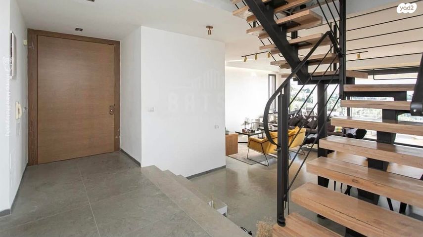 בית פרטי/ קוטג', גולדה מאיר, רמת גולדה, חיפה