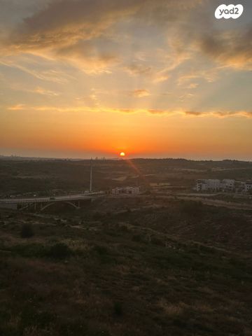 גג/ פנטהאוז, יער ברעם, נופים, מודיעין מכבים רעות