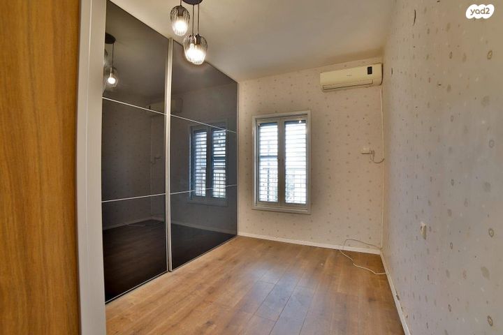 דירה, ביאליק 117, חרוזים, רמת גן