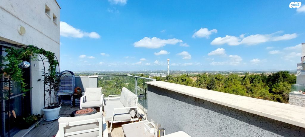 גג/ פנטהאוז, תאנה, החורש, חריש