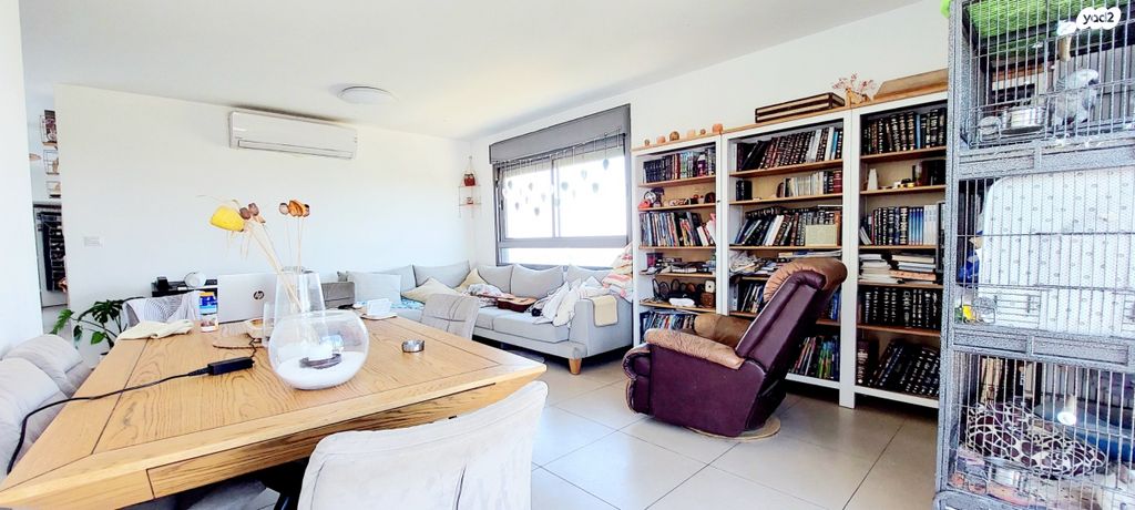 גג/ פנטהאוז, תאנה, החורש, חריש