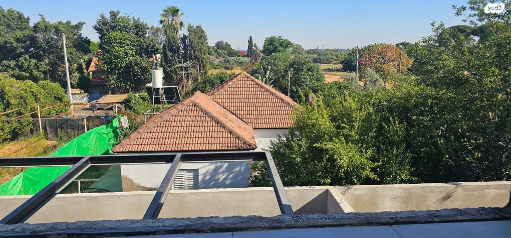 מתחם 11