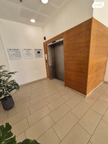 משרדים, רוטשילד 15, רמב"ם, ראשון לציון