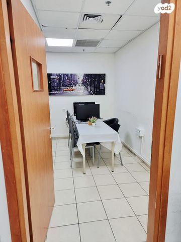 משרדים, רוטשילד 15, רמב"ם, ראשון לציון