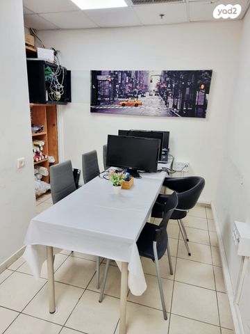 משרדים, רוטשילד 15, רמב"ם, ראשון לציון