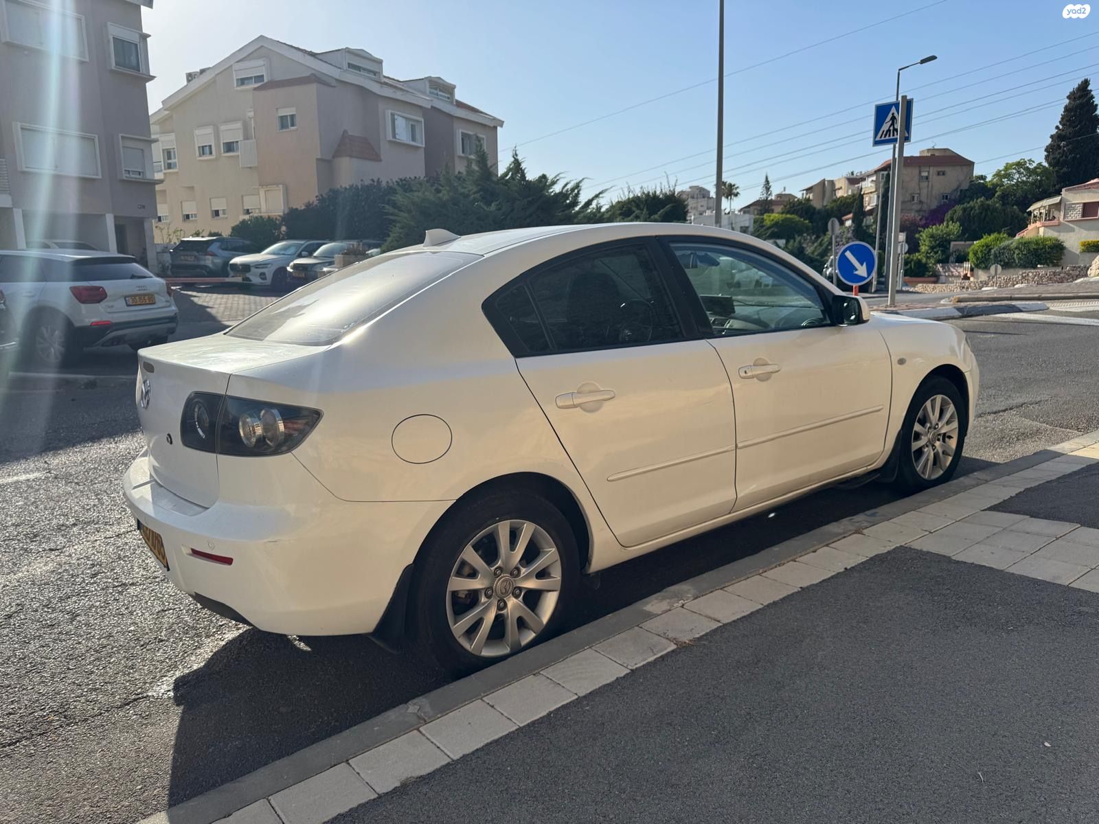 מודעת רכב מאזדה 3