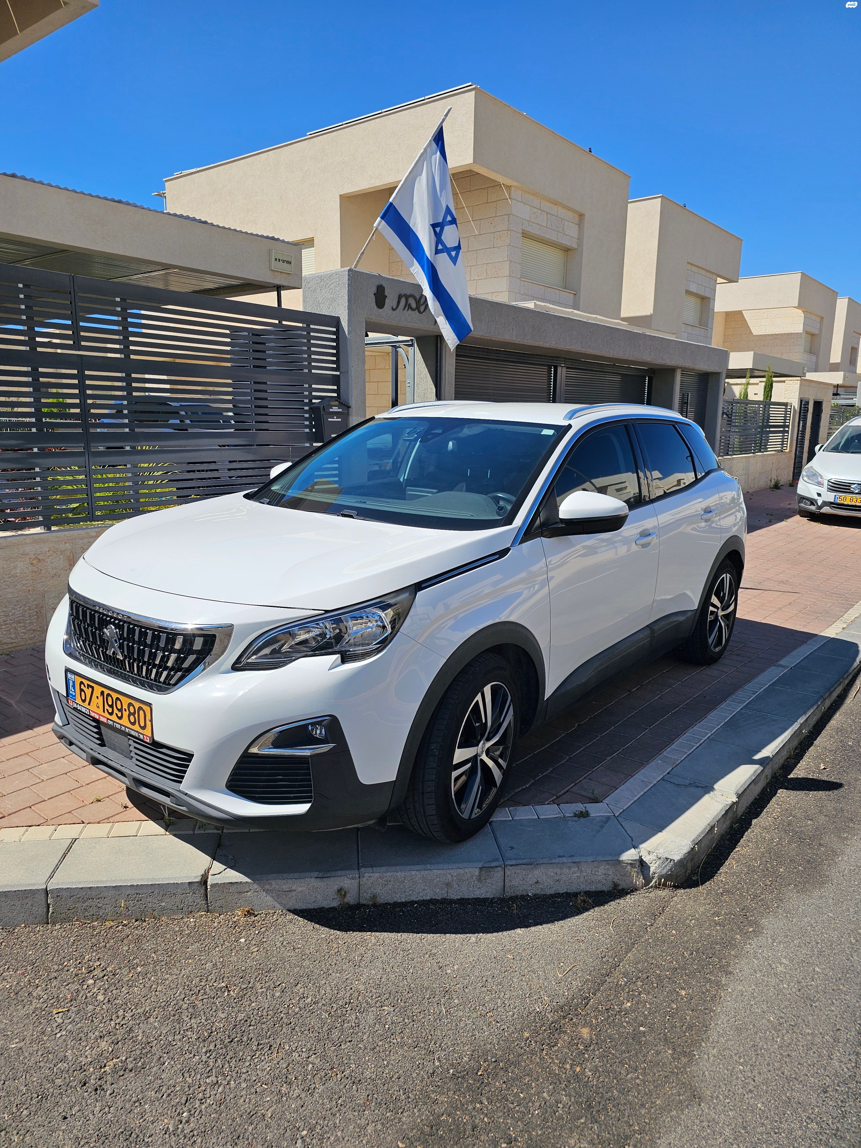 מודעת רכב פיג'ו 3008