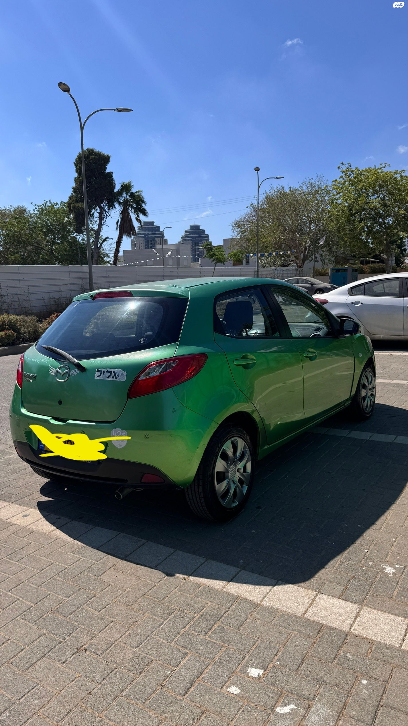 מודעת רכב מאזדה 2