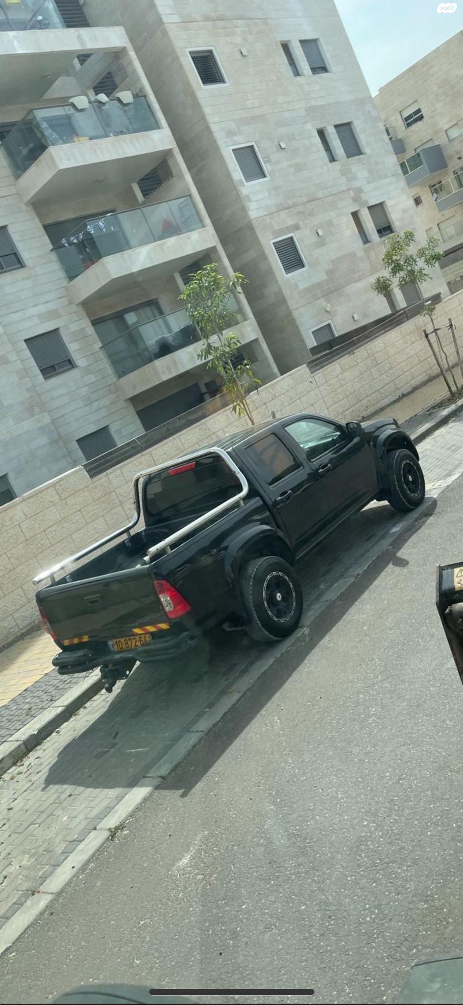 מודעת רכב איסוזו די-מקס