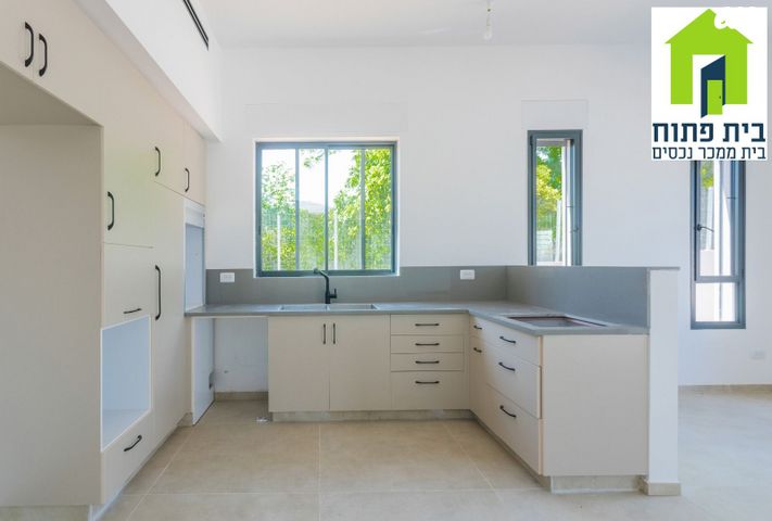 בית פרטי/ קוטג', קיבוץ גלויות, גיל עמל, הוד השרון