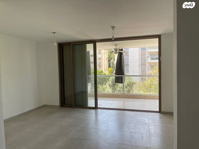 דירה, העמק, מרכז, כפר סבא