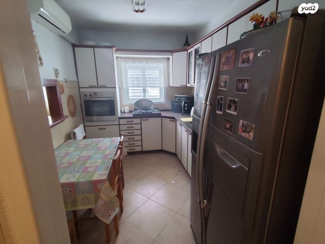 דירה, השר שפירא, דרום מערב ותיק, בת ים