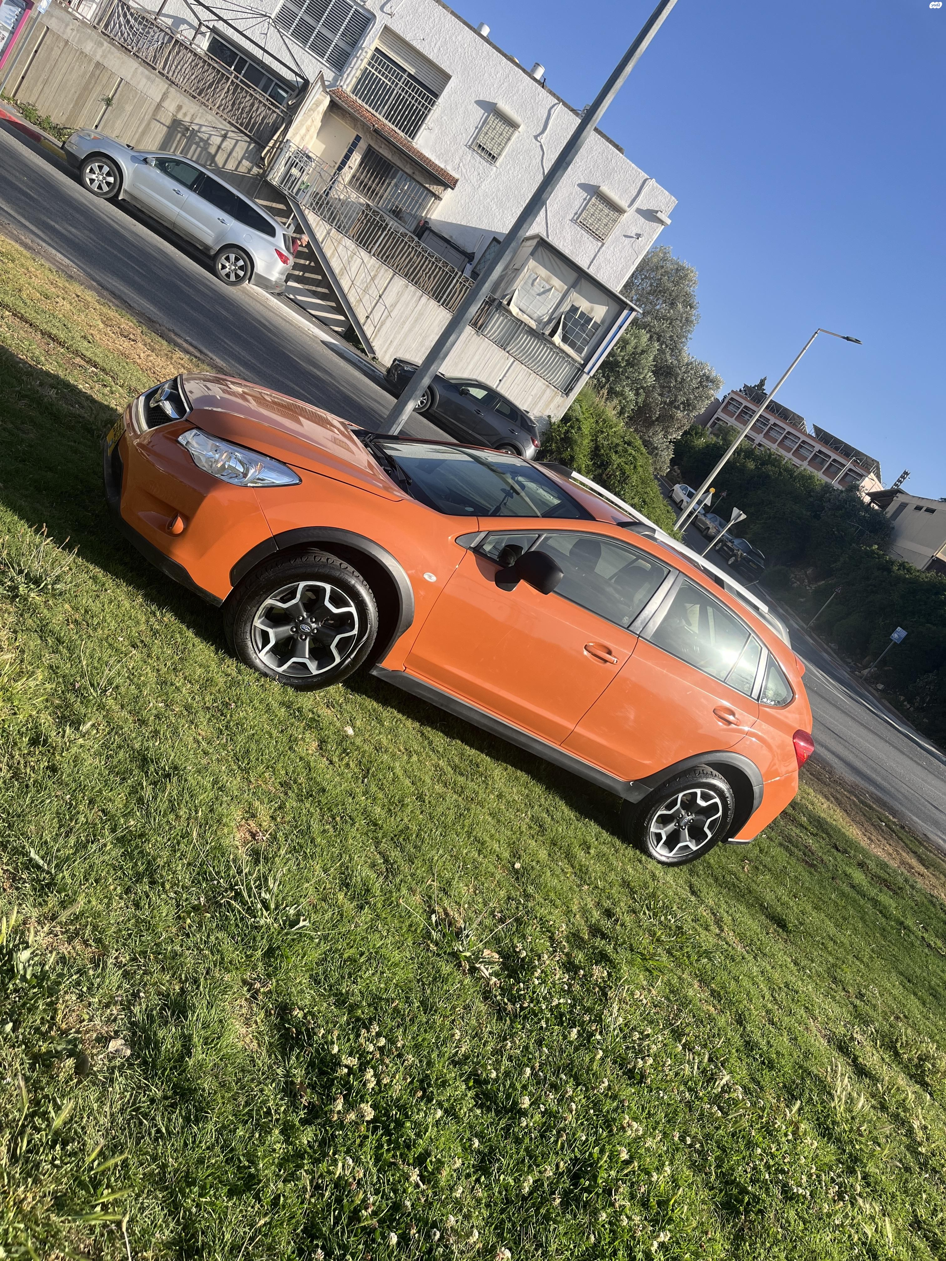 מודעת רכב סובארו XV