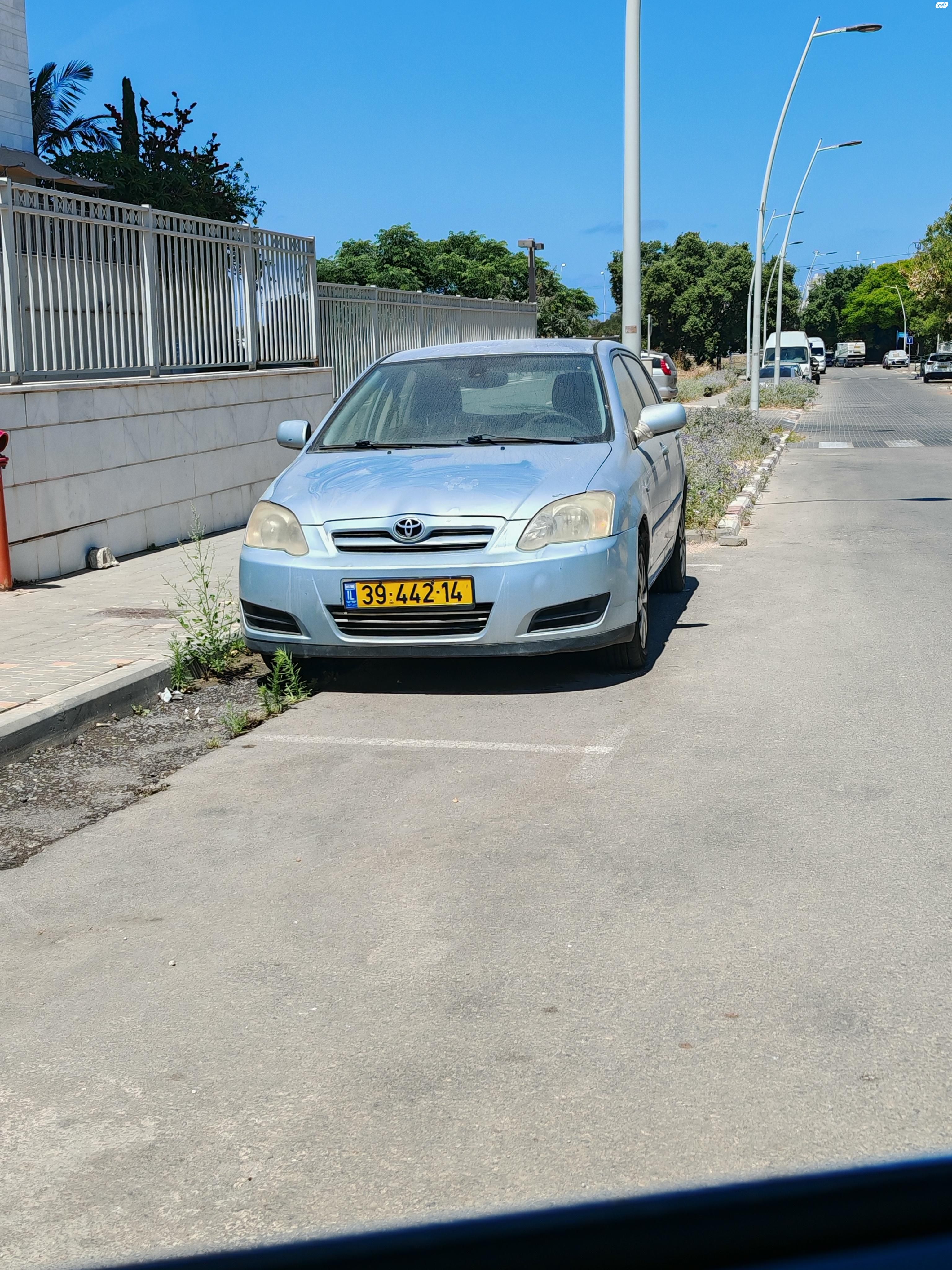 מודעת רכב טויוטה קורולה