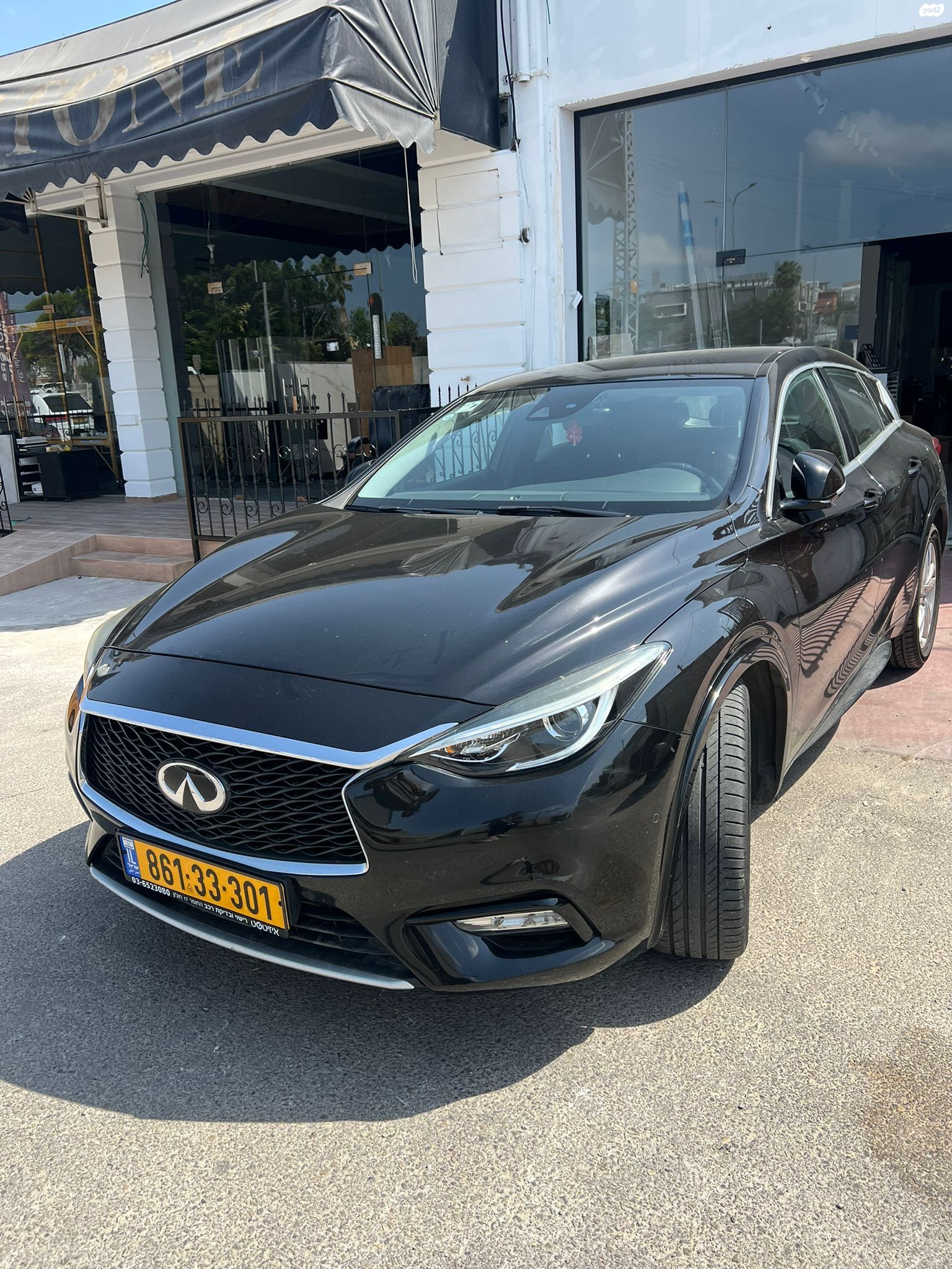 מודעת רכב אינפיניטי Q30