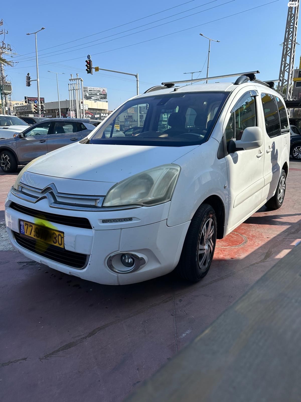 מודעת רכב סיטרואן ברלינגו