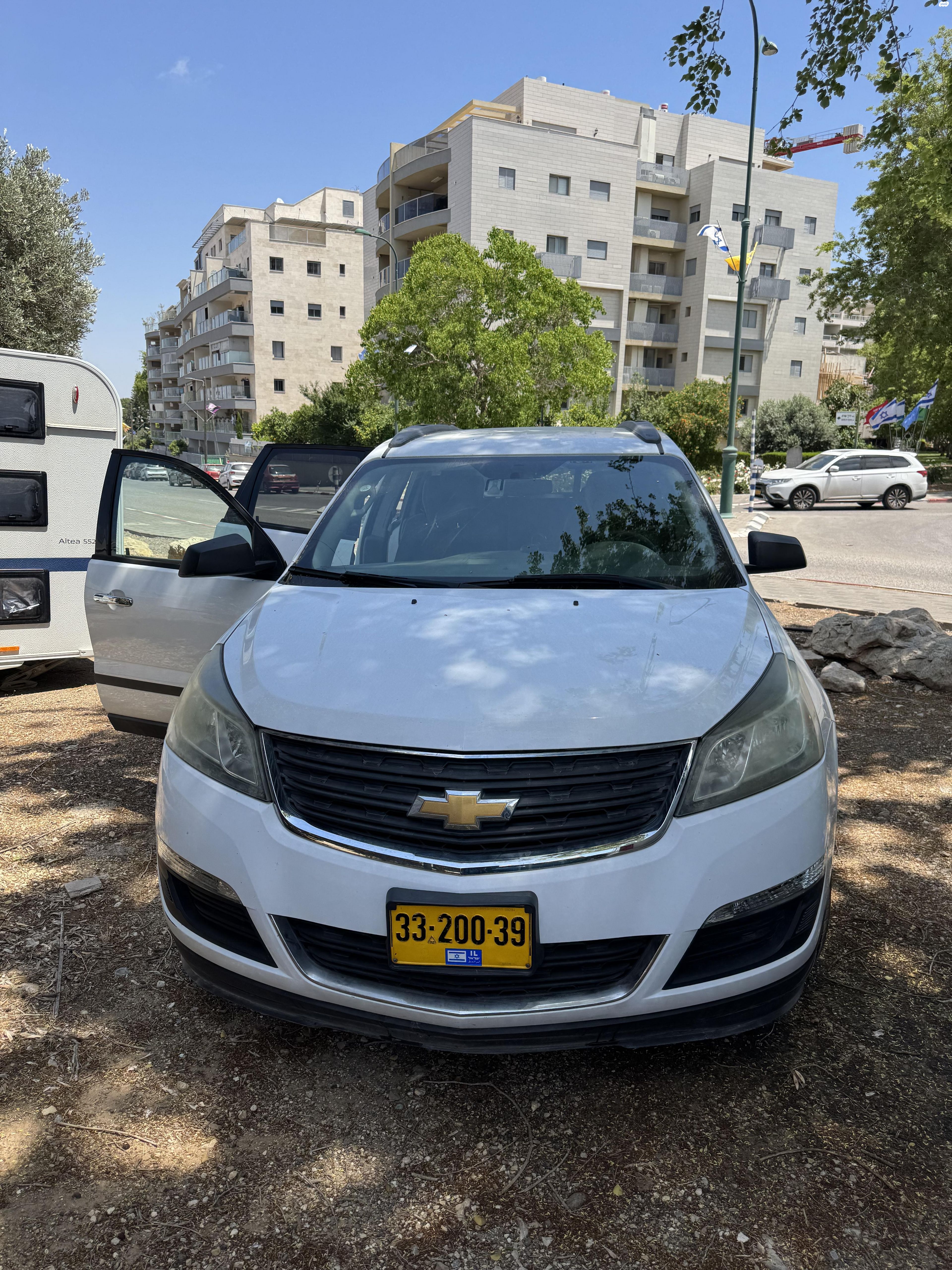 מודעת רכב שברולט טראוורס