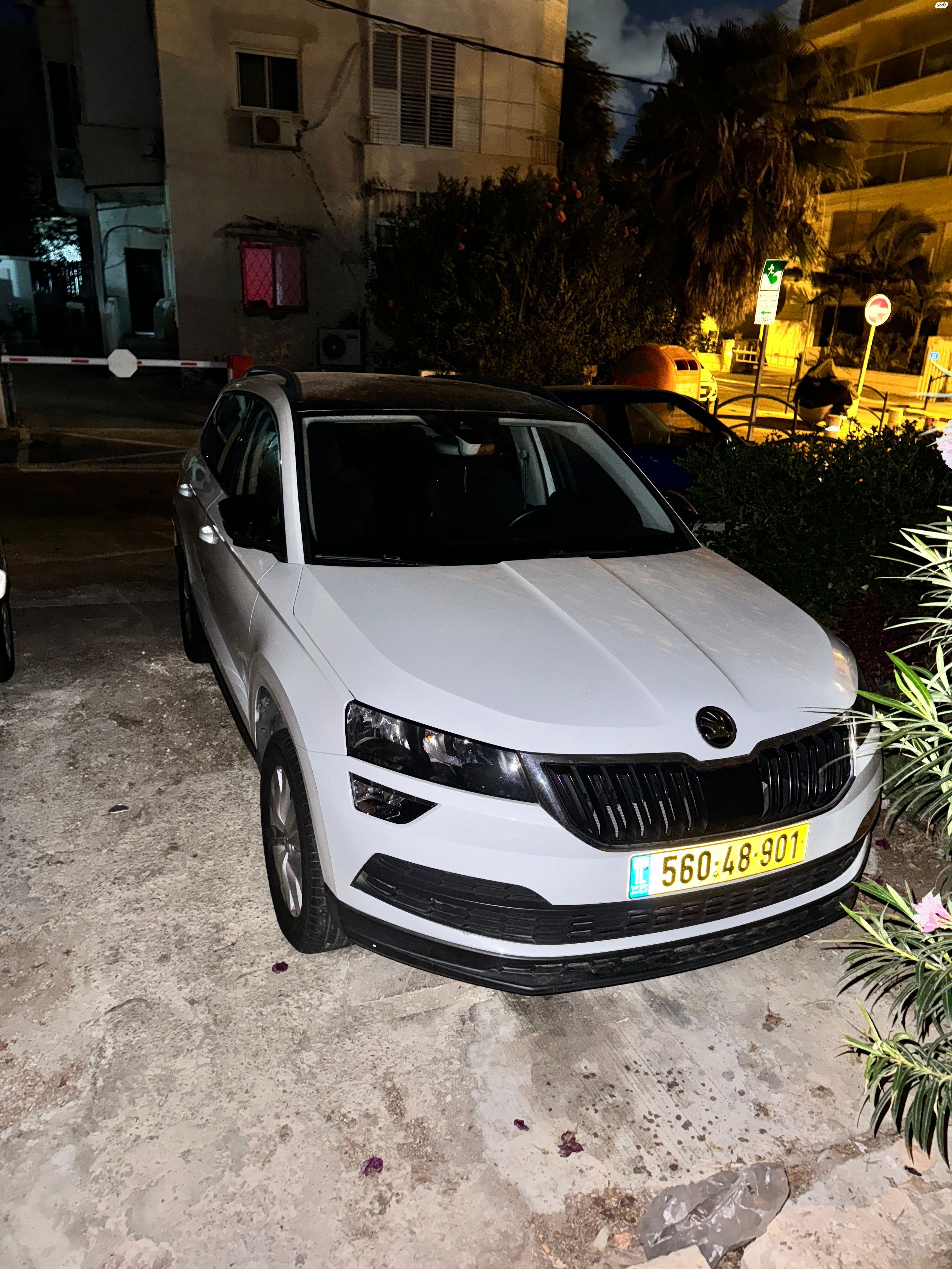מודעת רכב סקודה קארוק