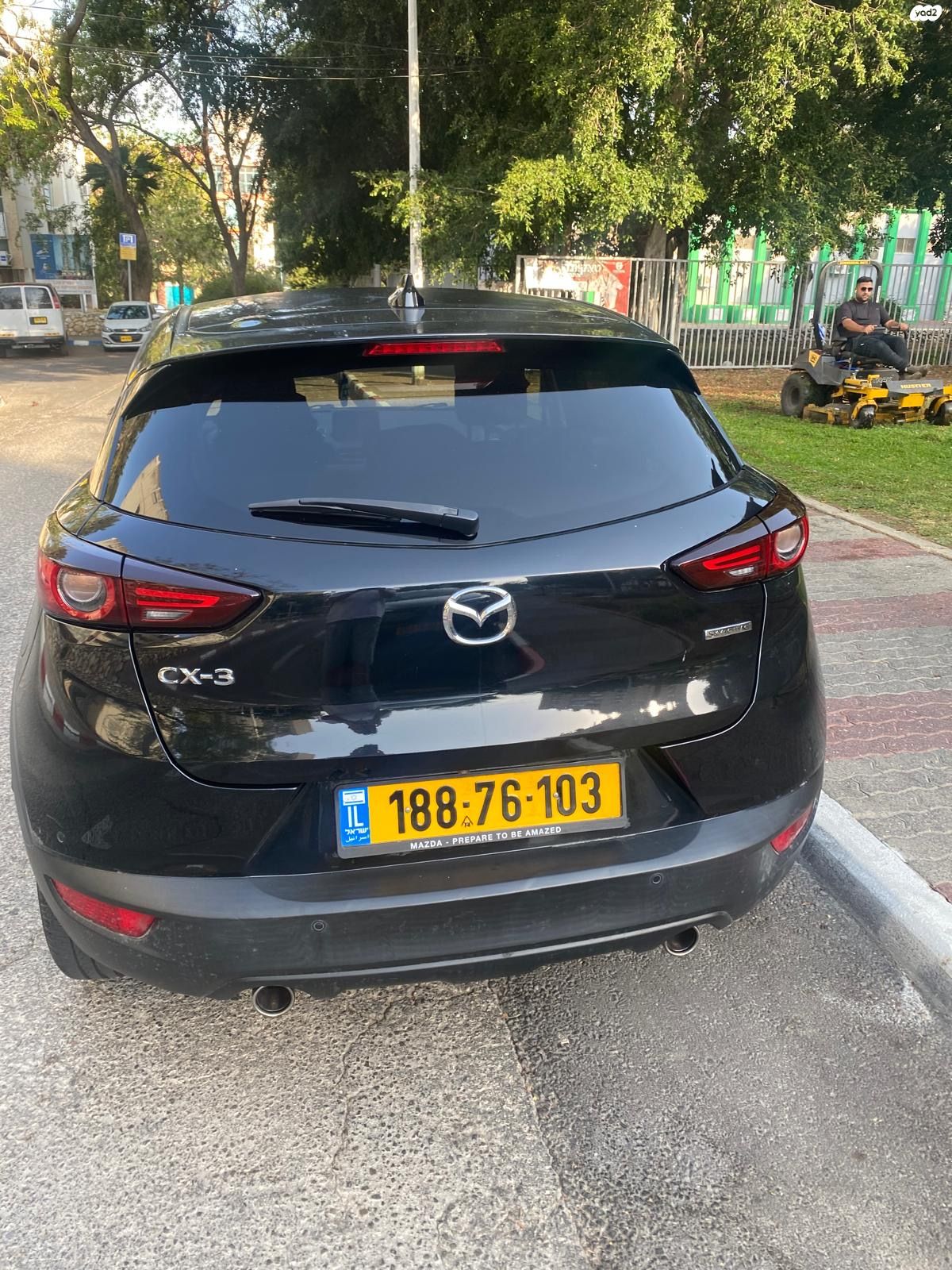 מודעת רכב מאזדה CX-3