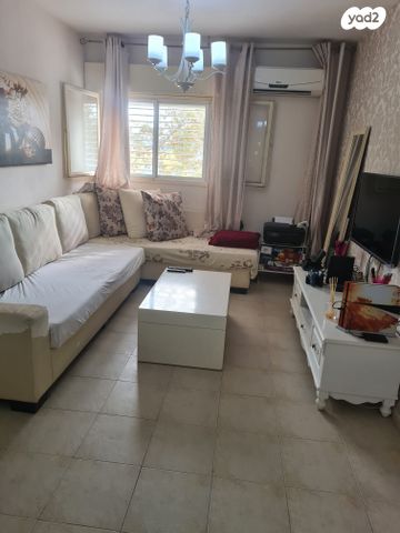 שדרות ירושלים 66