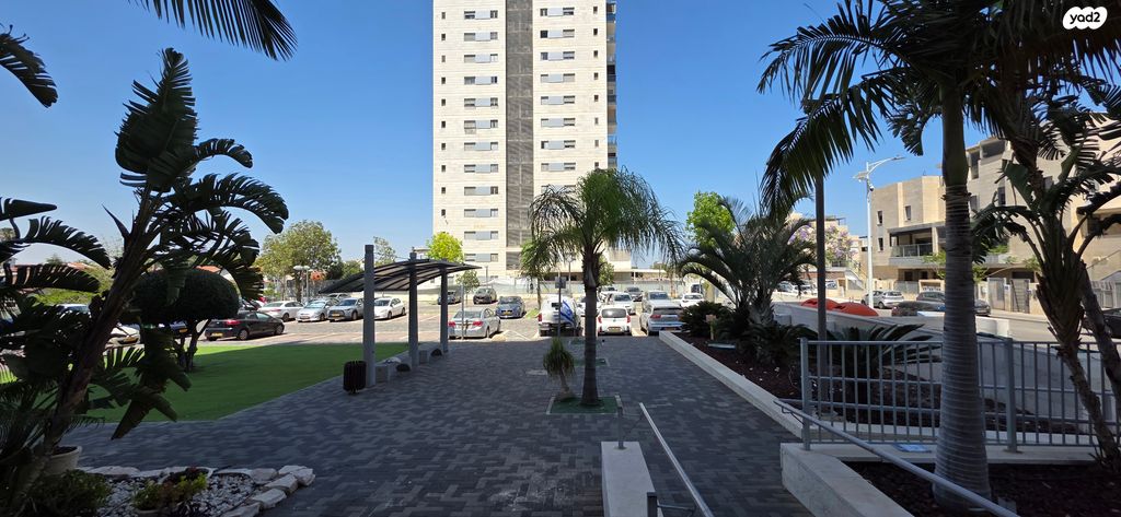 דירה, משה ברזני 23, קרית גת