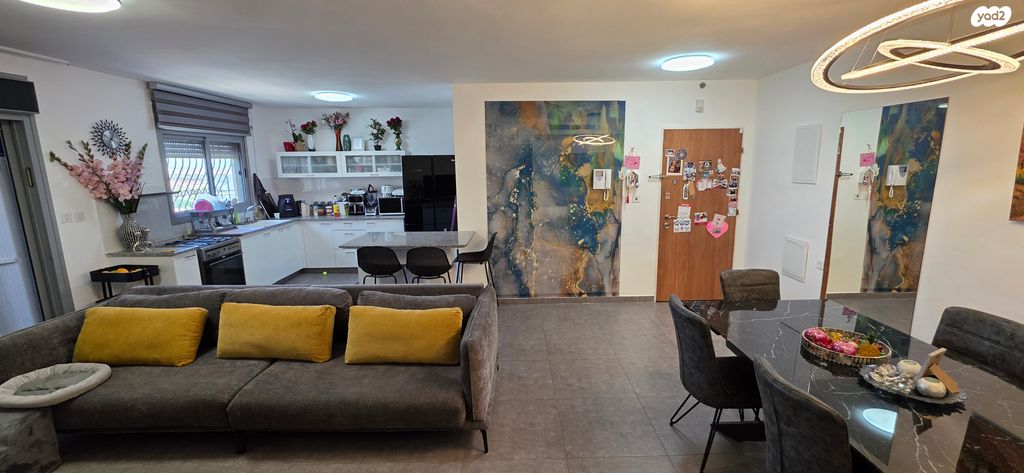 דירה, משה ברזני 23, קרית גת