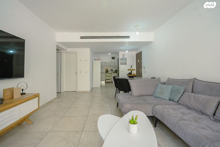 דירת גן, חריש