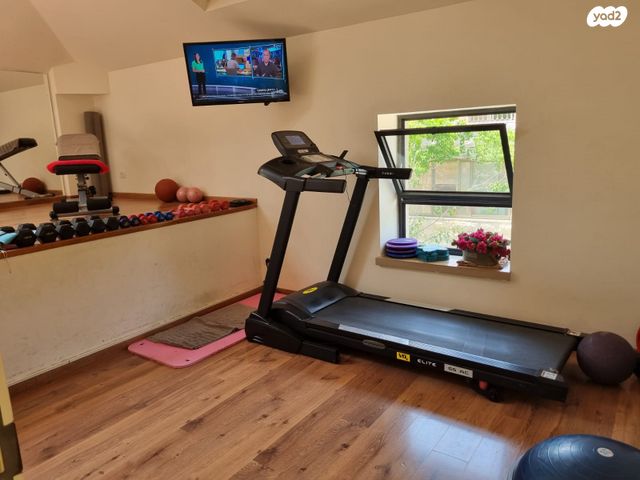 דו משפחתי, שכונה ז', מבשרת ציון