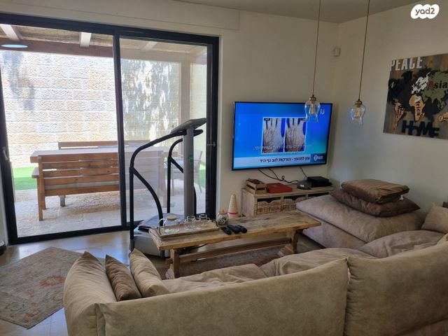 דו משפחתי, שכונה ז', מבשרת ציון