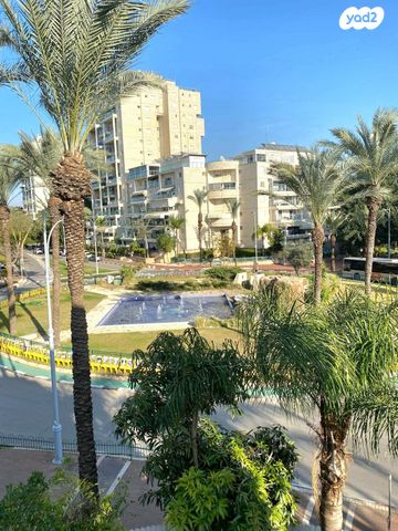 דופלקס, משה דיין, נווה סביון, אור יהודה