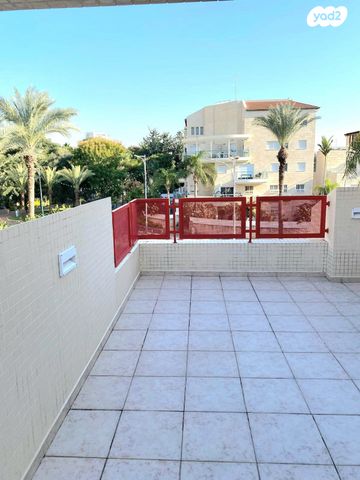 דופלקס, משה דיין, נווה סביון, אור יהודה