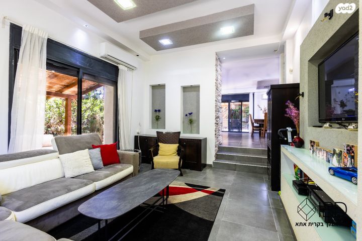 בית פרטי/ קוטג', קרית אתא