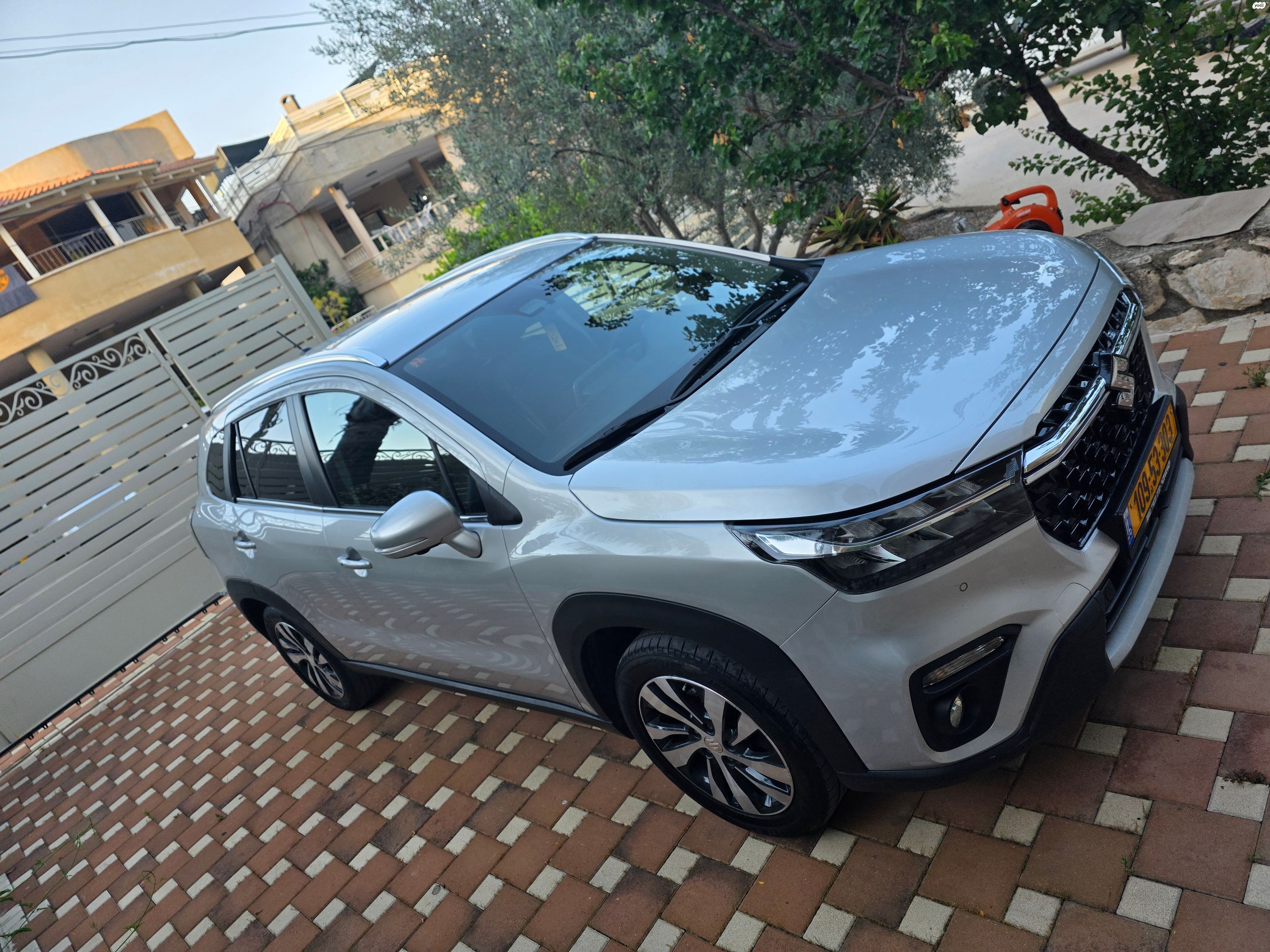 מודעת רכב סוזוקי S-Cross
