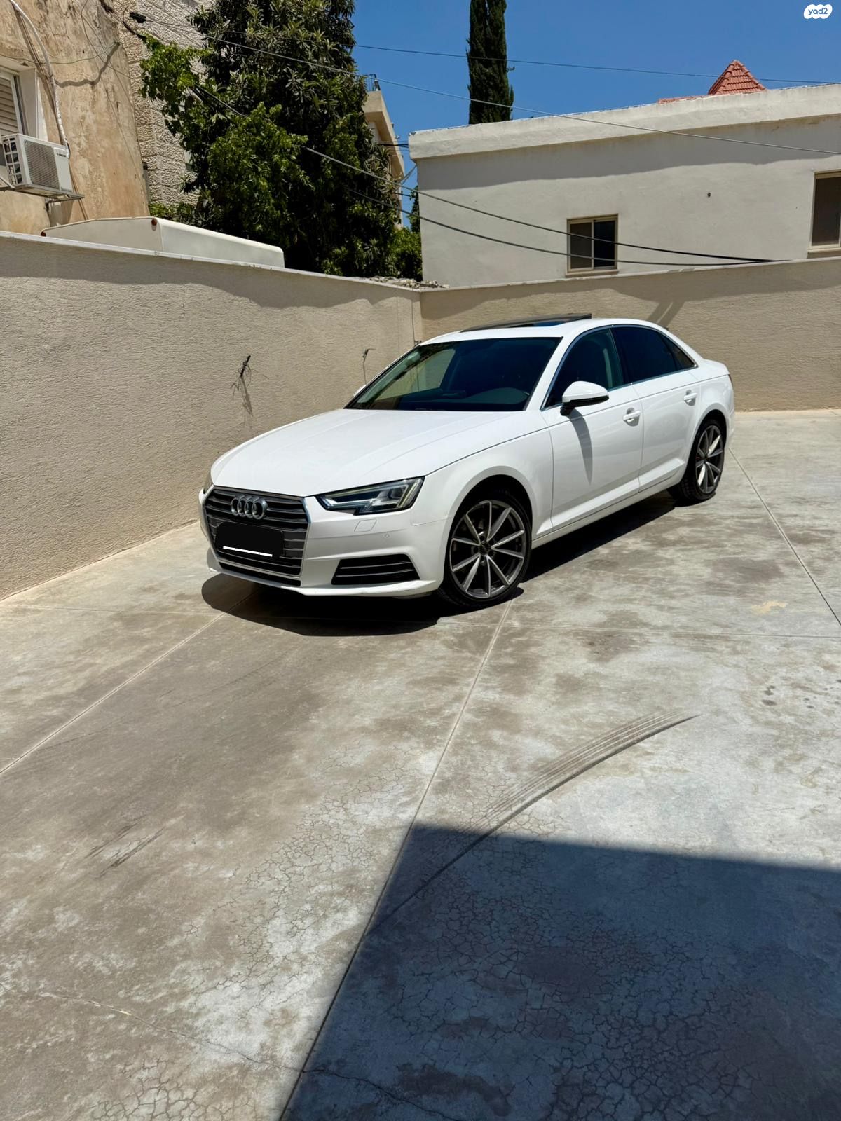 מודעת רכב אאודי A4