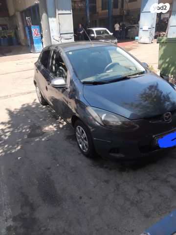 מודעת רכב מאזדה 2