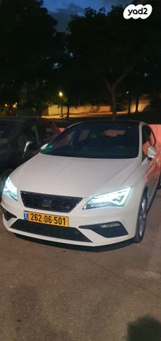 מודעת רכב סיאט לאון