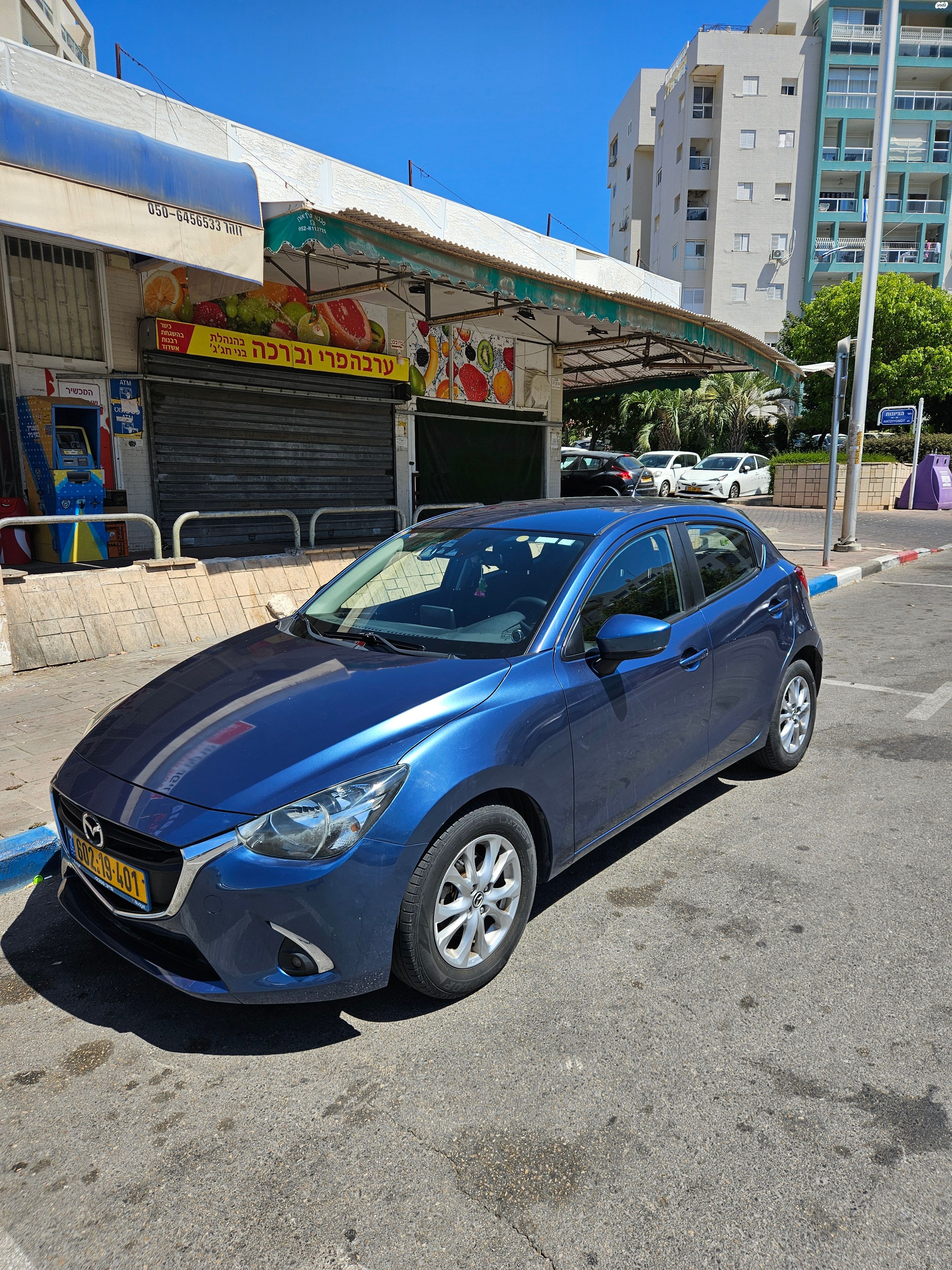 מודעת רכב מאזדה 2