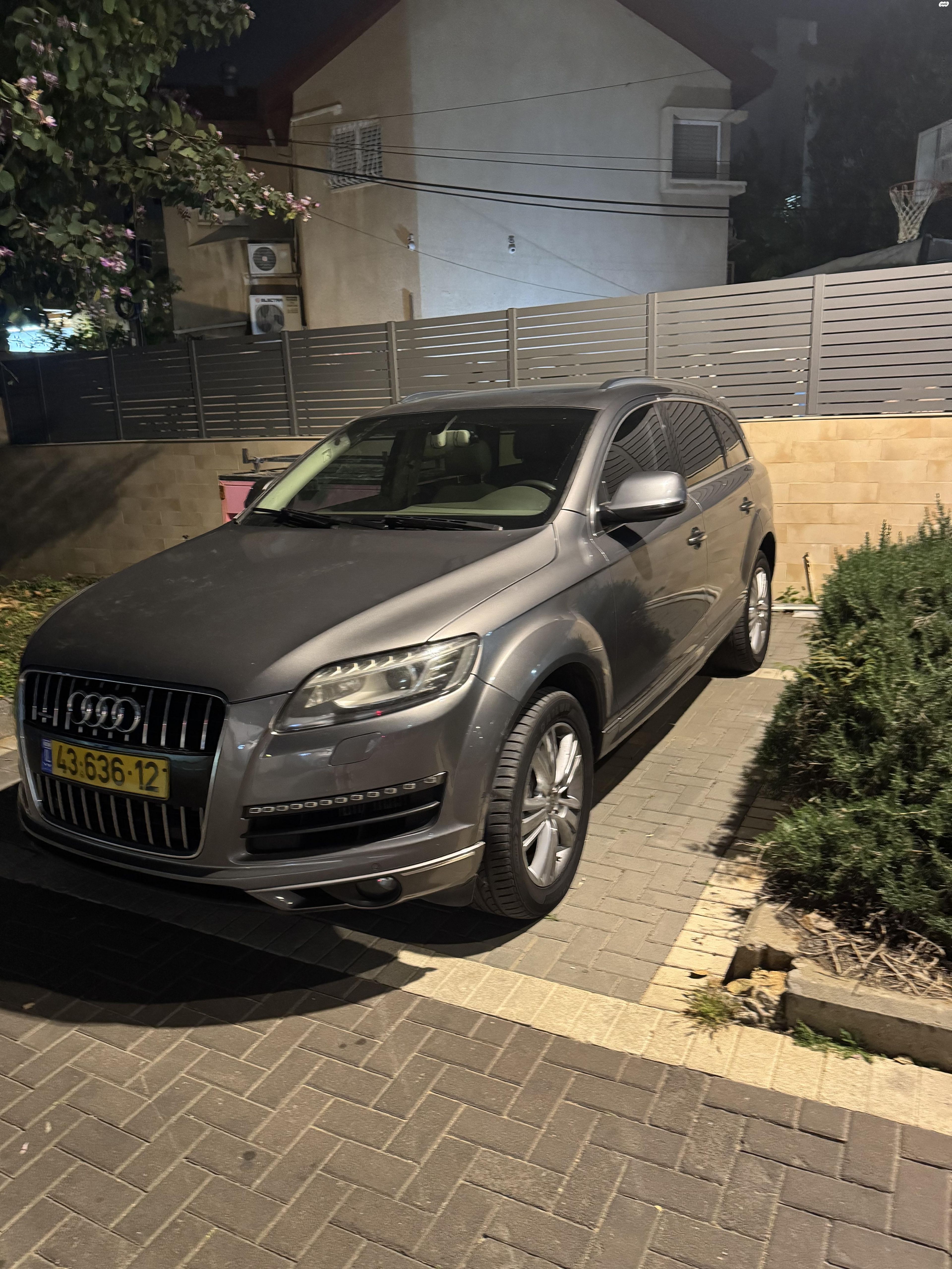 מודעת רכב אאודי Q7