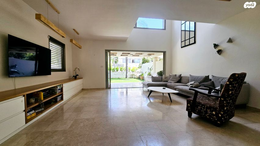 בית פרטי/ קוטג', זרובבל, גולן, רמת השרון