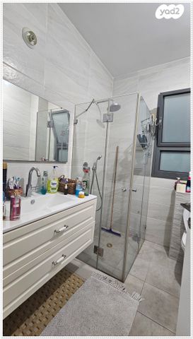 דירה, עזר וייצמן, מתחם 1200, הוד השרון