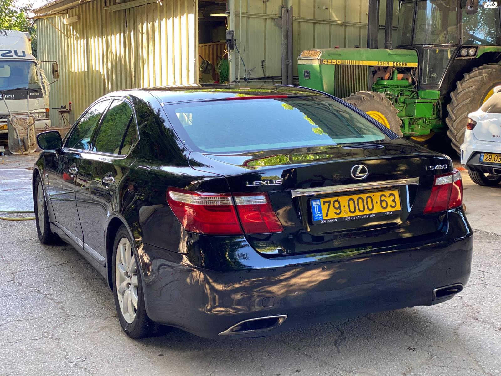מודעת רכב לקסוס LS