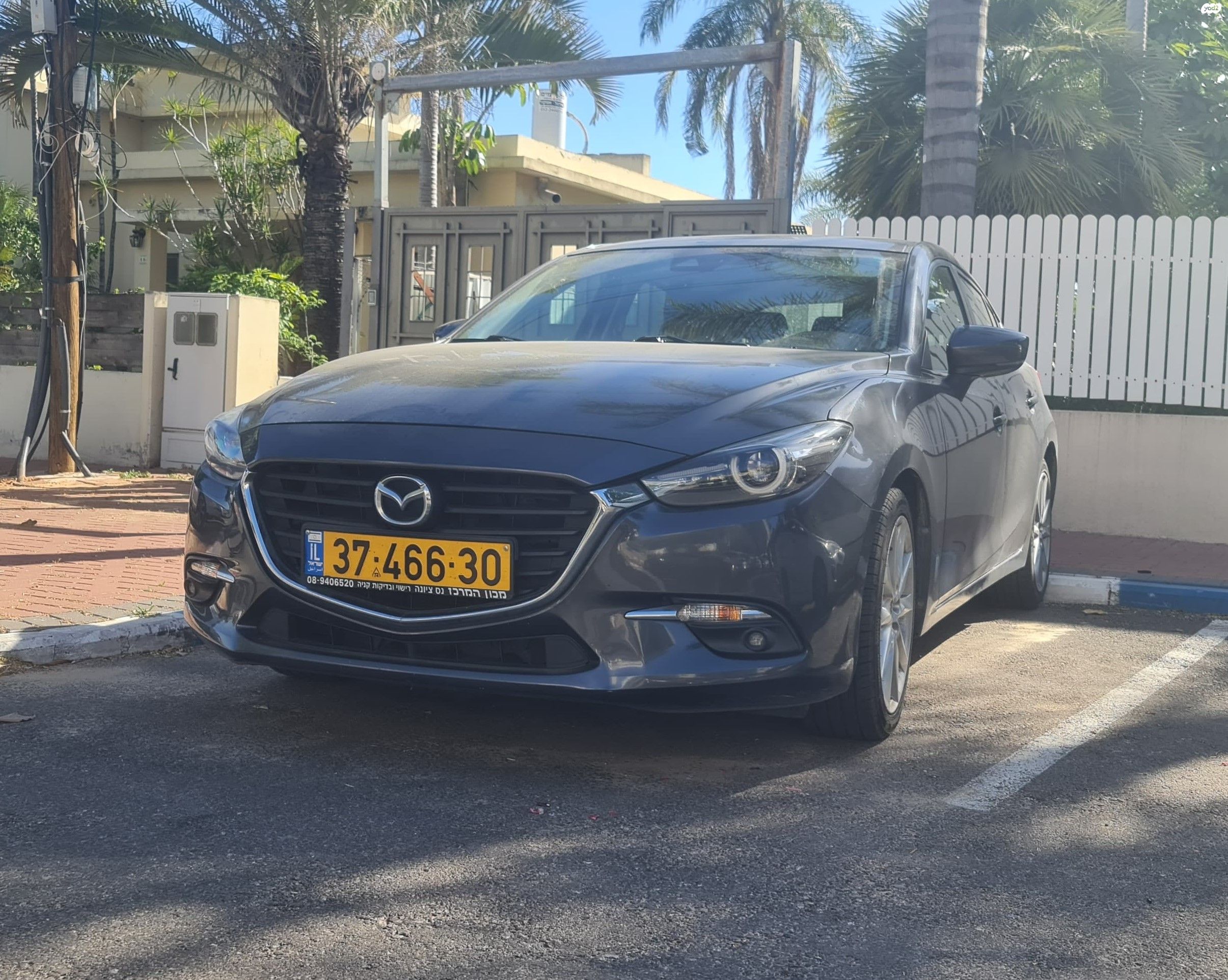 מודעת רכב מאזדה 3