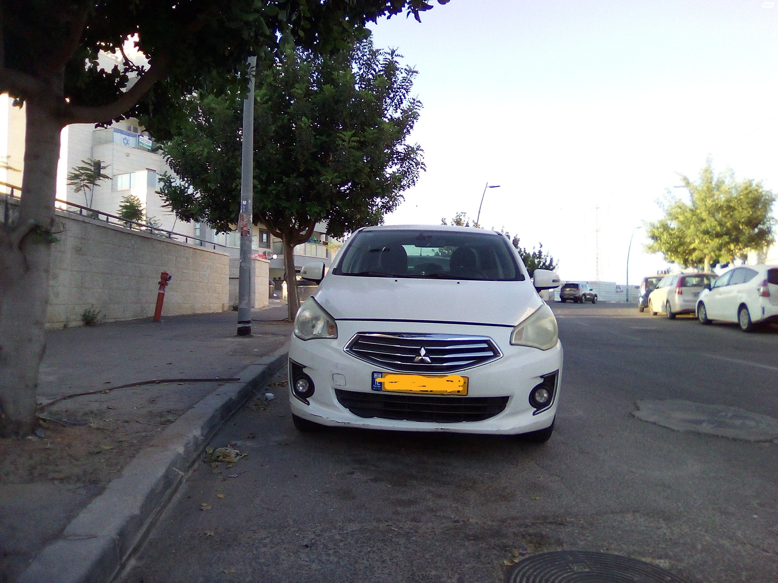 מודעת רכב מיצובישי אטראז'