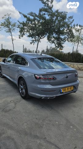 מודעת רכב פולקסווגן ארטאון