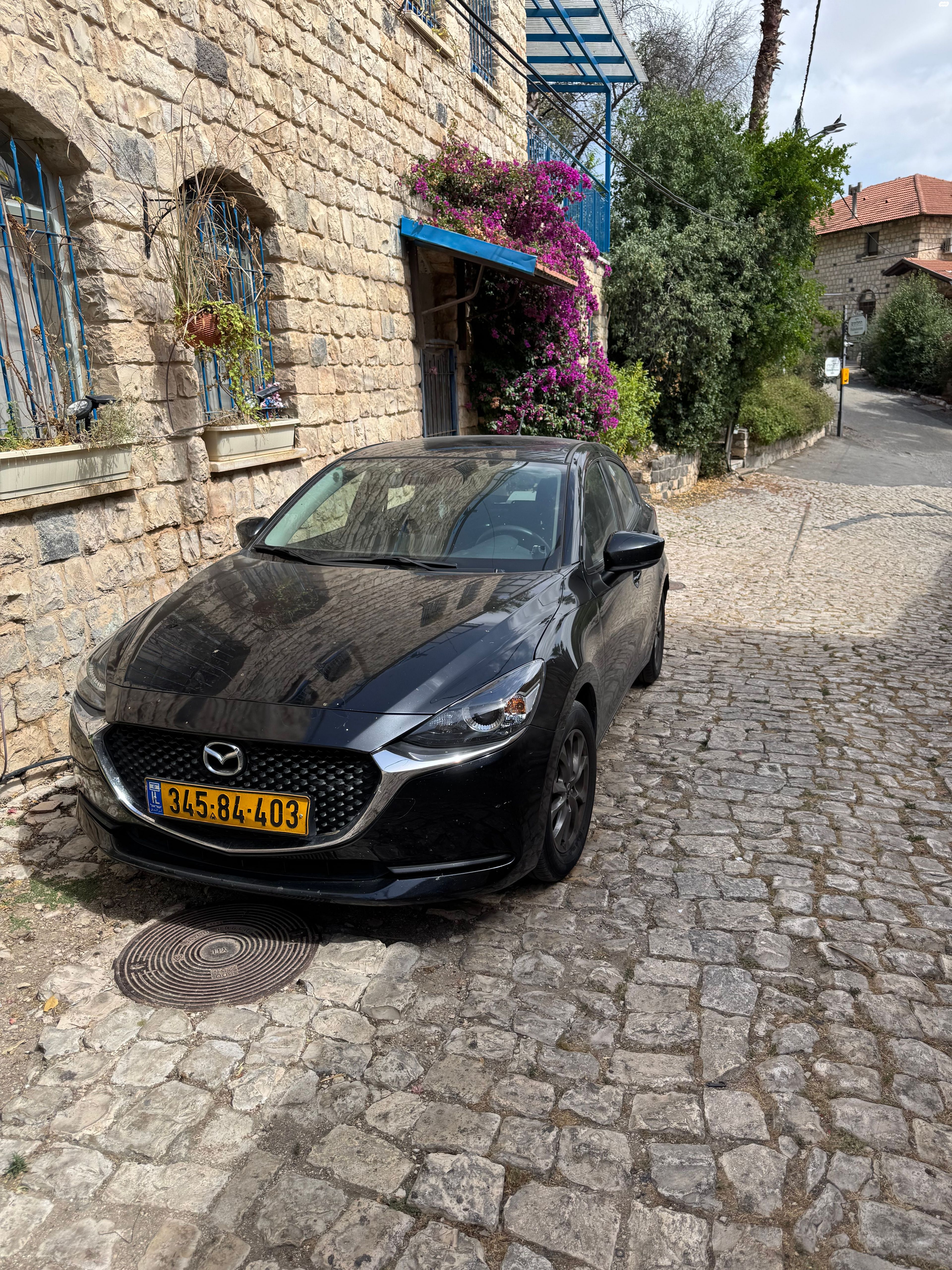 מודעת רכב מאזדה 2