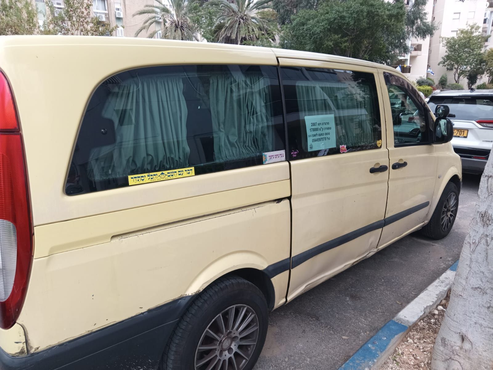 מודעת רכב מרצדס-בנץ ויטו