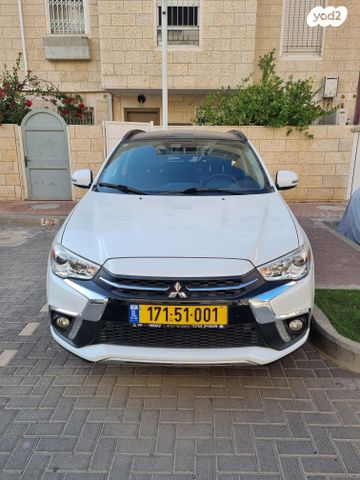 מודעת רכב מיצובישי ASX