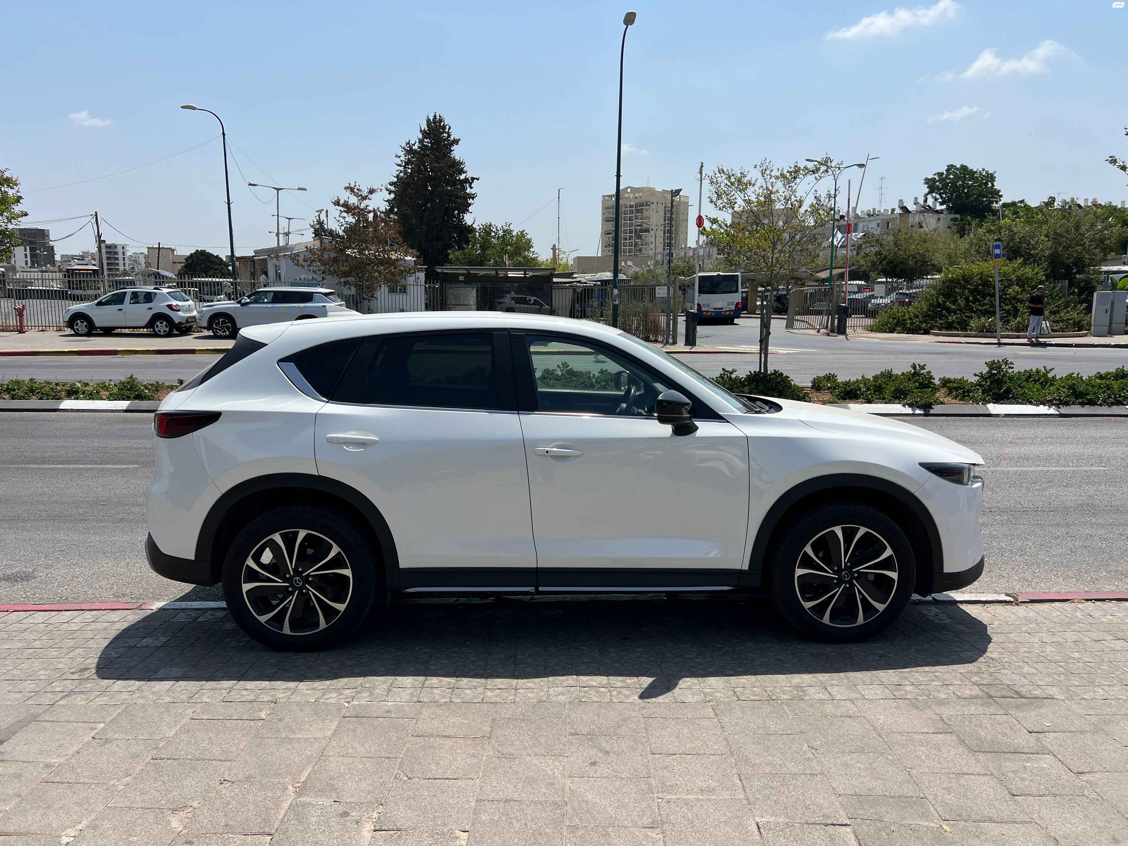 מודעת רכב מאזדה CX-5